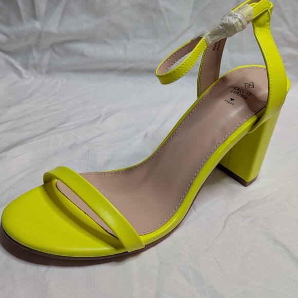 NWT Neon Yellow Block Heels - Picture 3 of 4